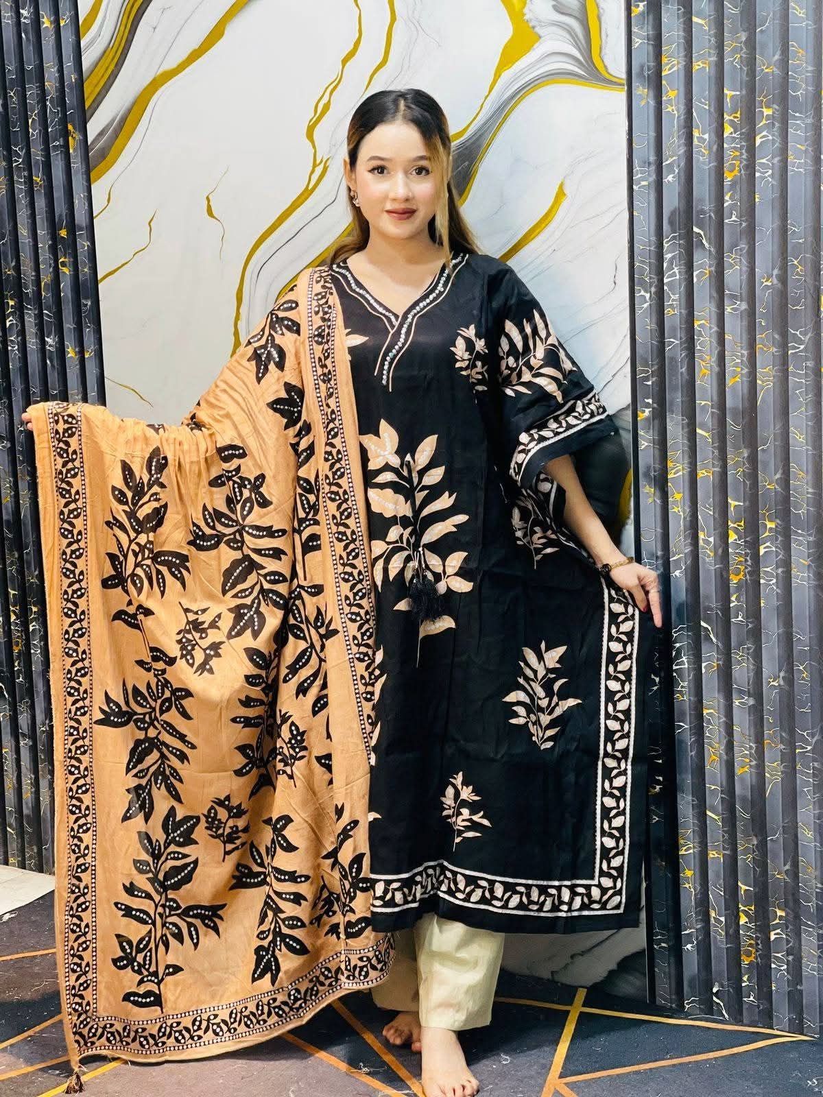 p3 Black Floral Printed Kaftan for Women